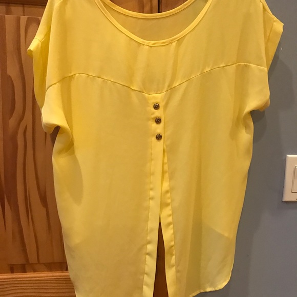 A’GACI Dress Shirt - Yellow. Size- Large - Picture 2 of 3